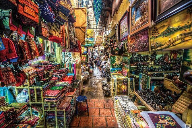 Private Half-Day Tour of Phnom Penh's Traditional Markets - Bargaining, Souvenirs, and the Sugar Cane Moment