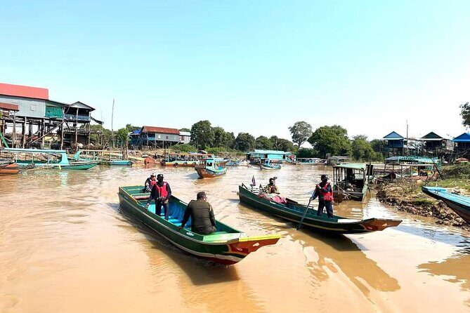 Private Kompong Phluk Floating Village Guided Tour - Floating Village by Motorized Boat: Stilt Homes and a Real Floating Market