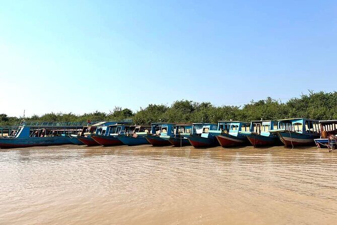 Private Kompong Phluk Floating Village Guided Tour - From Siem Reap to Chong Kneas: Transportation That Saves Time