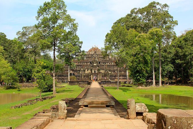 Private Siem Reap 4 Days: Full Exploration of the Angkor Complex - Guides and drivers: how the best days are made