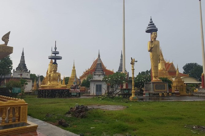 Private Siem Reap City Tour - Stop 1: War Museum Cambodia and the reality behind the artifacts