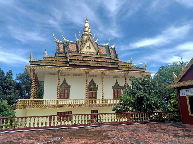 Private Sihanoukville Experience - Wat Krom and the visitor center: structure, meaning, and a place to reset