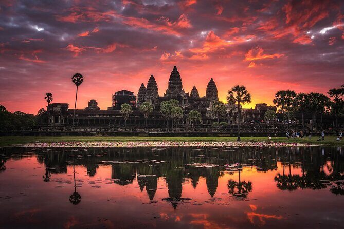 Private sunrise tour to Angkor Wat & other highlights with Professional Guide. - Why a Private Sunrise Plan Works at Angkor Wat