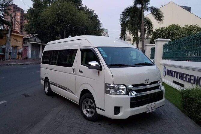 Private Taxi Transfer Battambang from/to Phnom Penh - Stops and photos: when you need a quick pause on the way