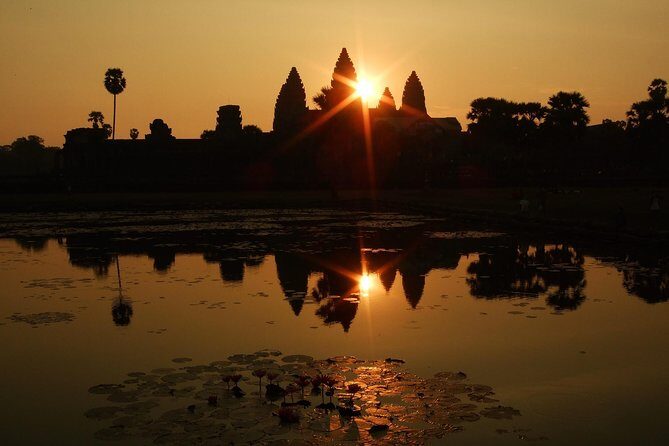 Private Temples Guided Tour (Angkor Wat, Ta Prom & Angkor Thom) - Bayon Temple After the Sunrise Energy at Angkor Thom