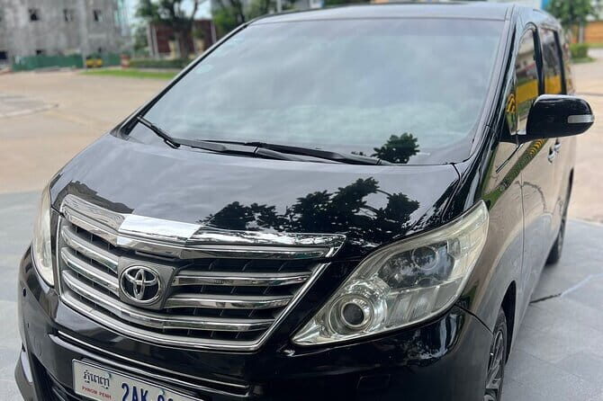 Private Transfer from Phnom Penh to Siem Reap by VIP Alphard 2010 - Pickup at Hyatt Regency Phnom Penh: what your start looks like