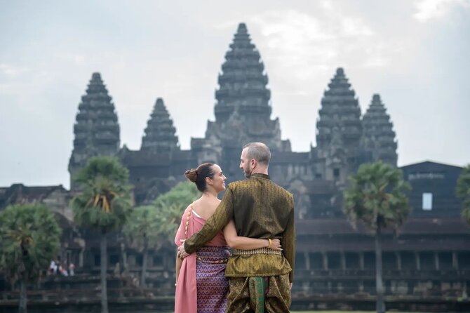 Professional Photo Shoot in Angkor Archaeological Park, Siem Reap - Angkor Wat Portrait Session: Poses, Placement, and Light