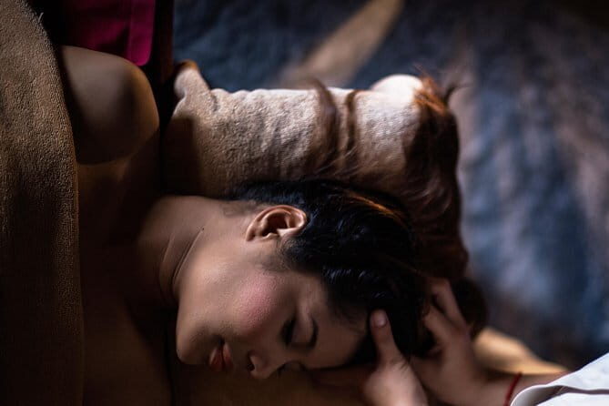 Relaxation Spa Package in Phnom Penh - Step 1: Feet cleansing and the calm start
