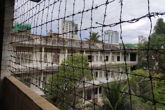 S-21 Prison and Killing Fields - Why Choeung Ek and Tuol Sleng belong together in Phnom Penh