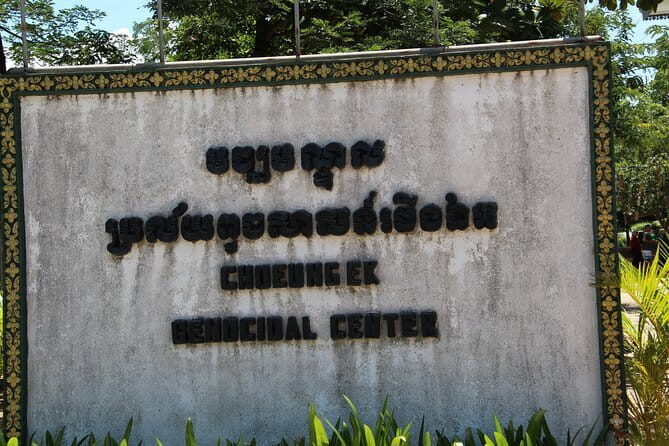 S-21 Prison and Killing Fields - The 8:00 am plan: pickup, private transport, and pacing