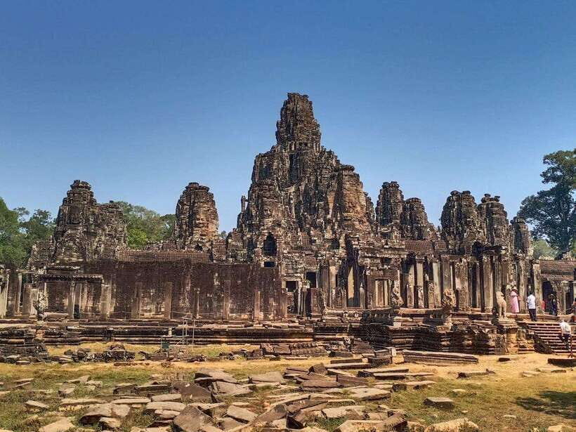 Sharing Trip to Angkor Temple with sunset - What to pack and how to dress for a long, hot day