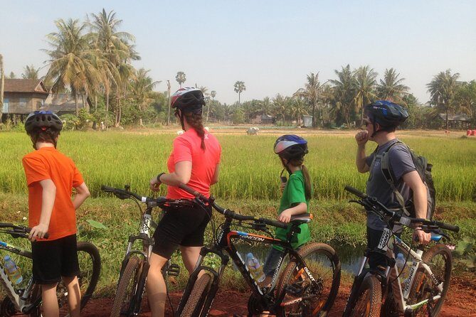 Short Cycling at Countryside - The kind of tour that fits a half day in Siem Reap