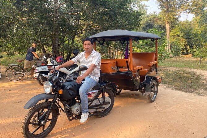 Siem Reap: 1 Day Angkor Wat + Sunrise Private Tour with Tuk-Tuk - Angkor Wat First: What Two Hours Gets You at the Main Temple