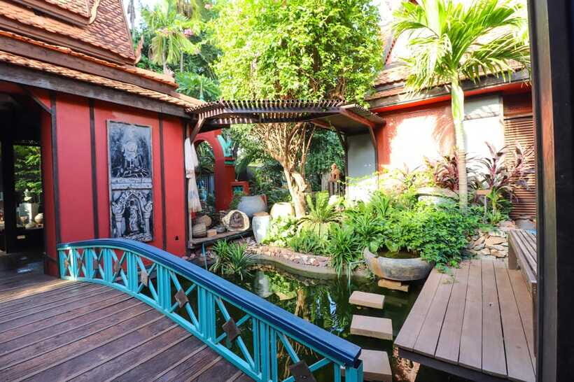 Siem Reap: 3-Hour Behind-the-Scenes Tuk-Tuk Tour - Should you book the 3-hour behind-the-scenes tuk-tuk tour?