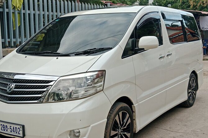 Siem Reap: Airport Taxi Service ( From Hotel To Airport SAI ) - The Driver Experience: English Support and Small Comforts