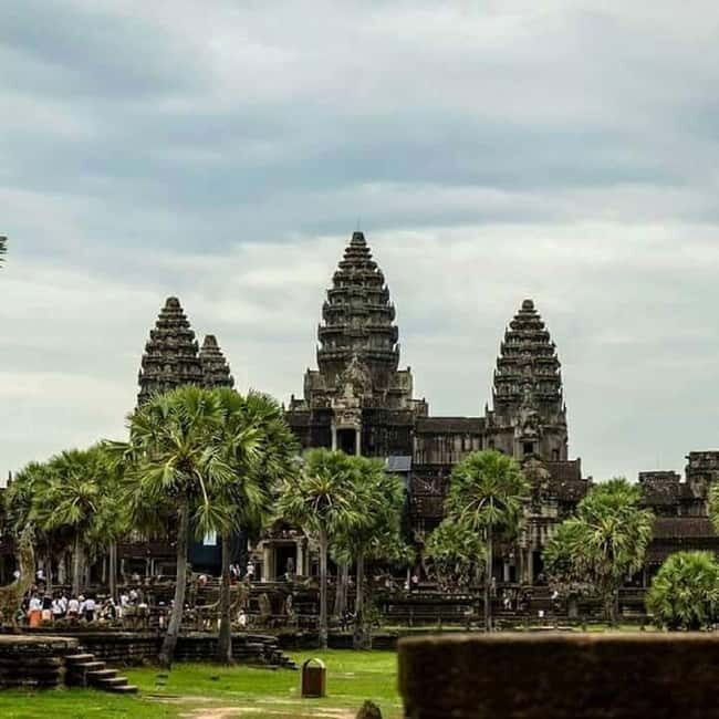 Siem Reap: Angkor 1-Day Private Tour with Sunset or Sunrise - Small Circuit day plan: Ta Prohm, Bayon, Angkor Wat, and Phnom Bakheng