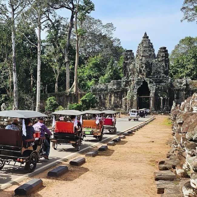 Siem Reap: Angkor 1-Day Private Tour with Sunset or Sunrise - Price and value: how the $110 per group stacks up