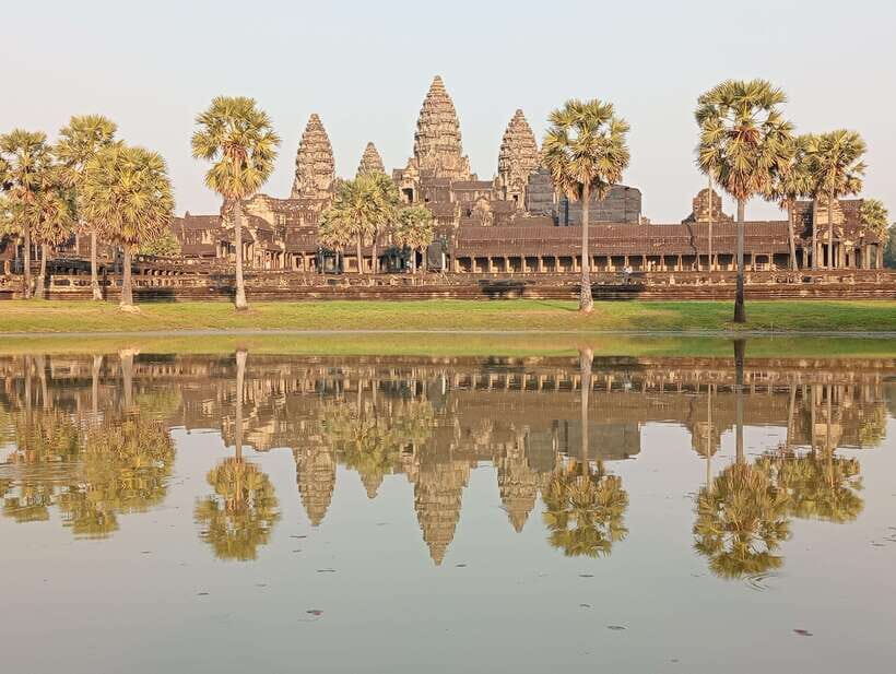 Siem Reap: Angkor Full-Day Group Tour with Japanese Guide - Timing that actually matters: 8:30 start vs sunrise