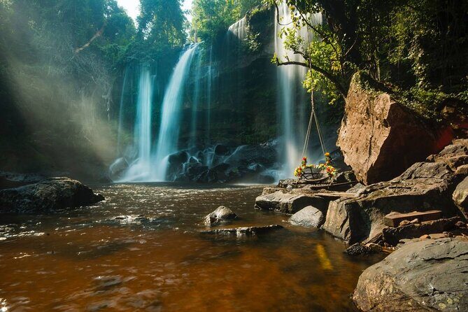 Siem Reap Angkor Private Tour Guide in English and Spanish - A second Angkor Wat chapter: the ancient city, the million people, and the decline story