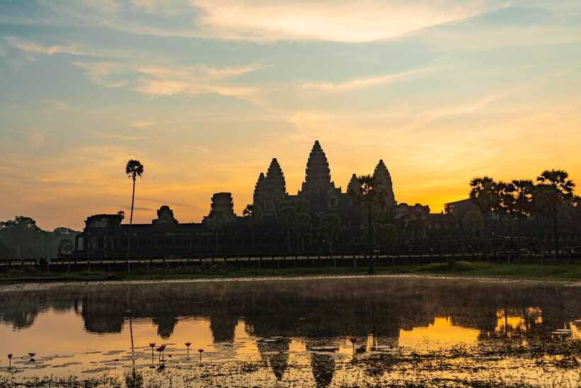 Siem Reap: Angkor Sunrise 2 Days Guided Bike Tour - What to Bring (and How to Dress for Temple Respect)