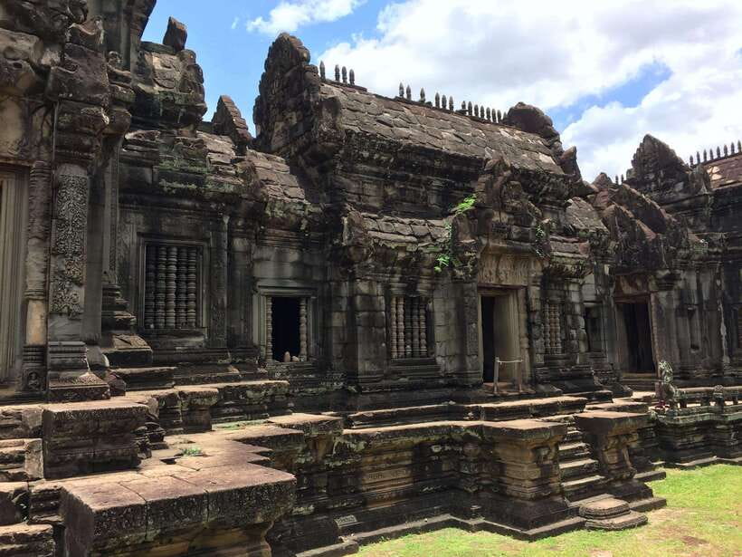 Siem Reap: Angkor Wat, Angkor Thom, and Banteay Srei Tour - Who this tour fits best