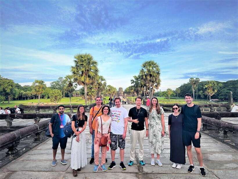 Siem Reap: Angkor Wat, Bayon & Ta Prohm Guided Tour - Angkor Thom: the ancient capital feeling, then straight to Bayon faces