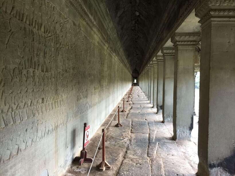 Siem Reap: Angkor Wat Half-Day Trip with Local Guide - The Lotus Pond Photo Stop: The Angle That Makes It Click