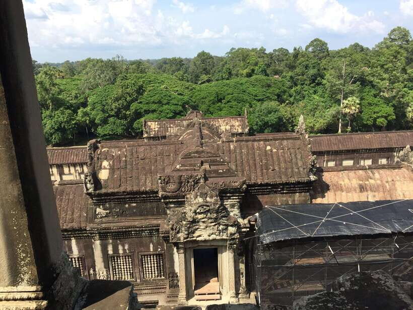 Siem Reap: Angkor Wat Half-Day Trip with Local Guide - Walking Comfort: Simple Tips That Make a Half-Day Easier