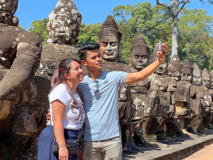 Siem Reap: Angkor Wat Small-Group Day Tour and Sunset - Angkor Wat: The Main Event, Built for Vishnu and for Wonder