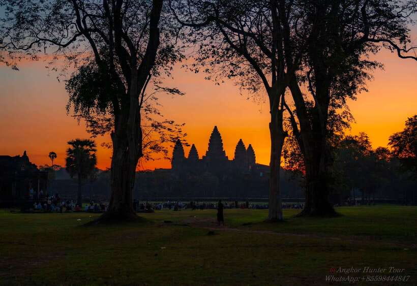 Siem Reap: Angkor Wat: Small-Group Sunrise Tour - Srah Srang Breakfast: A Small Stop That Makes the Day Work