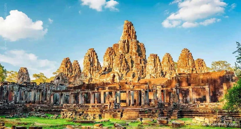 Siem Reap: Angkor Wat Small Group Tour with Spanish Guide - Day 2: Grand Circuit Texture (Preah Khan, Neak Pean, Ta Som, East Mebon, Pre Rup)