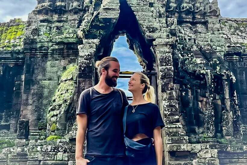 Siem Reap: Angkor Wat Sunrise and Full-Day Sightseeing Tour - South Gate City: The causeway walk that sticks