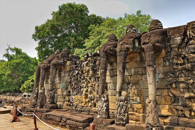 Siem Reap: Angkor Wat Sunrise Bike Tour & Jungle Breakfast - Getting the Best Photos Without Wasting Time