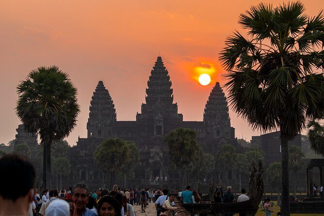 Siem Reap: Angkor Wat Sunrise & Explore Angkor Temples With Guide - Key highlights worth planning for