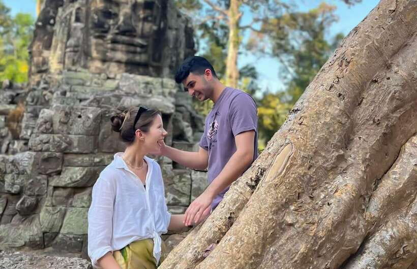 Siem Reap: Angkor Wat Sunrise or Sunset Guided Tour - Guides, English, and the Humor Factor