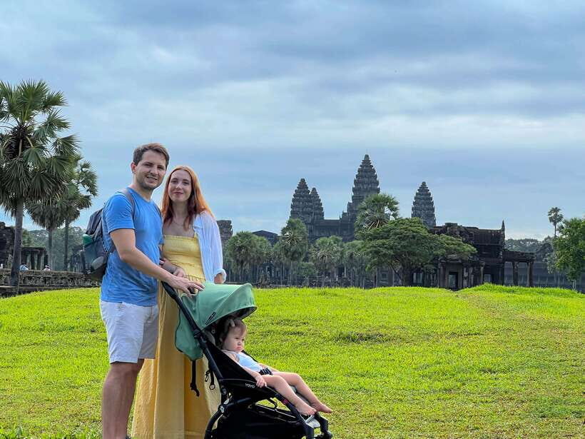 Siem Reap: Angkor Wat Sunrise Tour via Tuk Tuk & Breakfast - Angkor Wat at dawn: what 1.5 hours feels like