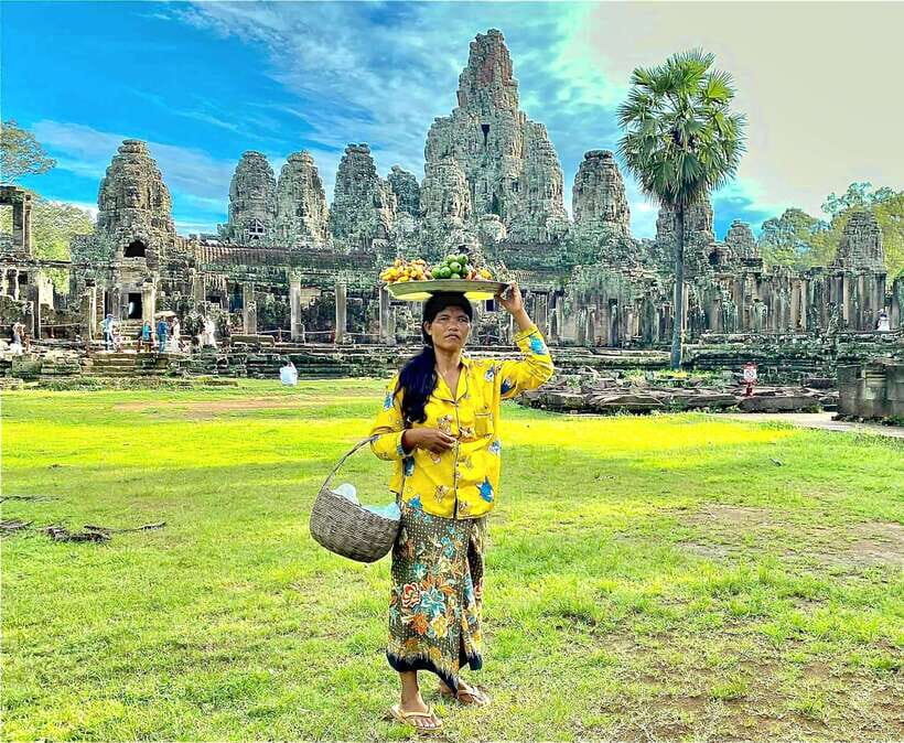 Siem Reap: Angkor Wat Sunrise Tour With Small Group - Bayon Temple: 54 towers, giant faces, and a walk that feels dramatic