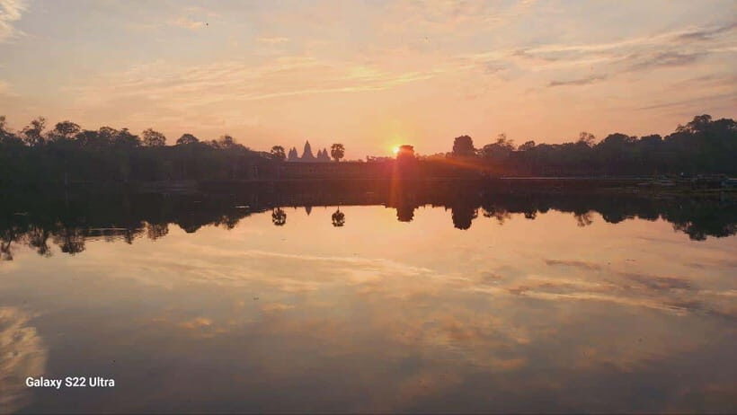 Siem Reap: Angkor Wat Sunrise Tour with Spanish Guide - Should You Book This Angkor Sunrise Tour?