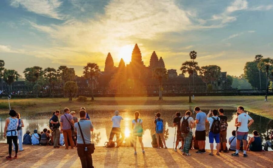 Siem Reap: Angkor Wat Sunrise Tour with Spanish Guide - Why Angkor Wat Sunrise Feels Different With a Spanish Guide