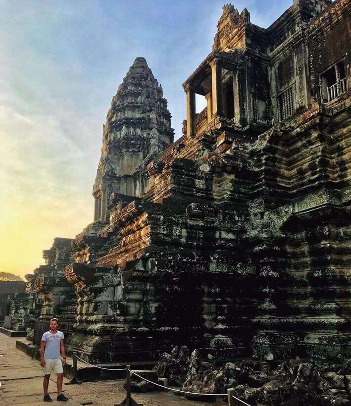 Siem Reap: Angkor Wat Sunrise Tour with Spanish Guide - Dress Code and Temple Rules You Should Take Seriously