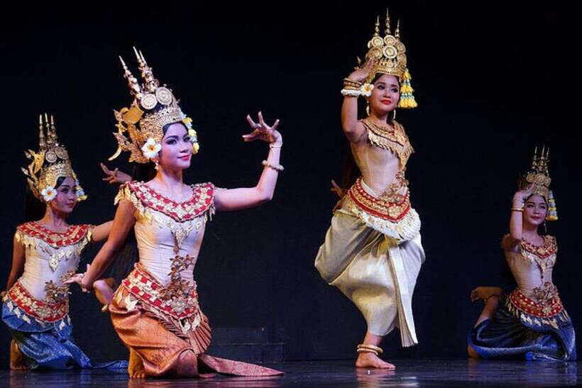 Siem Reap: Apsara Dance Show and Dinner with Hotel Pickup - Key things I’d zero in on
