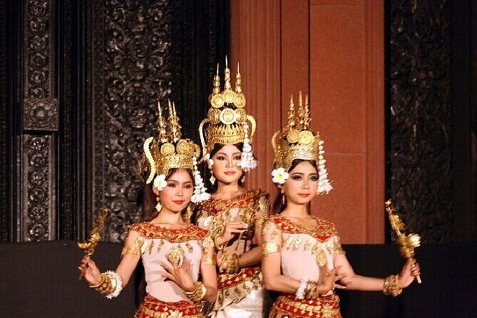 Siem Reap: Apsara Dance Show & Dinner with Tuk-Tuk Transfers - Getting picked up: tuk-tuk comfort and what you should expect