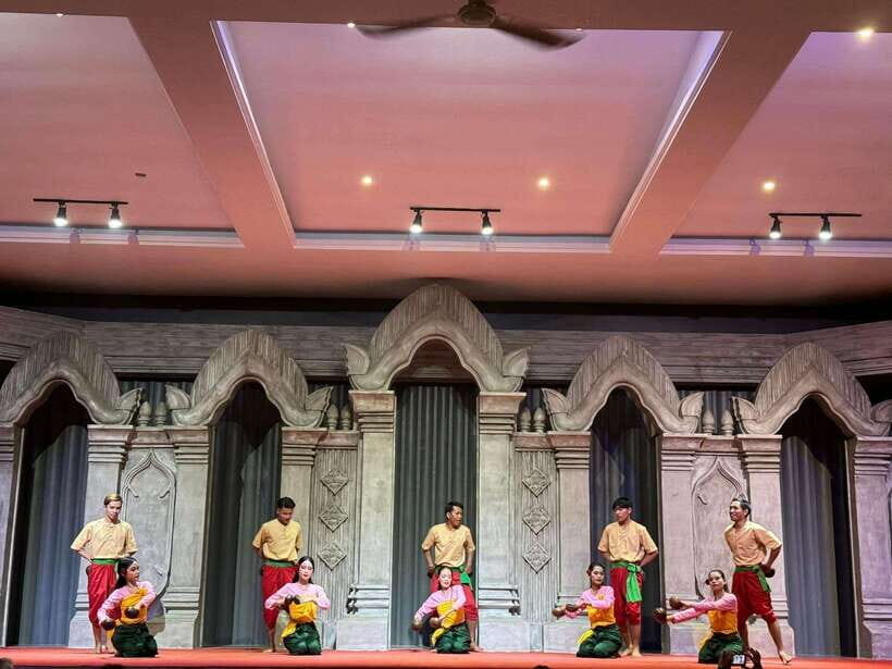 Siem Reap: Apsara Show Including Dinner & Hotel Pickup - Why Apsara Dance Feels More Personal Than You Expect