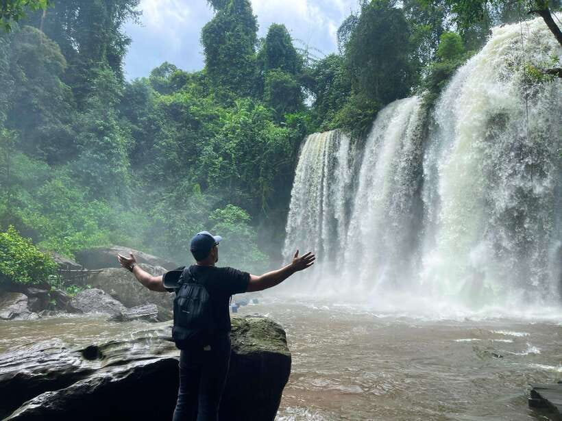 Siem Reap: Beng Mealea, Banteay Srei & Kulen Waterfall Trip - Beng Mealea Temple: The Untamed Angkor Fix