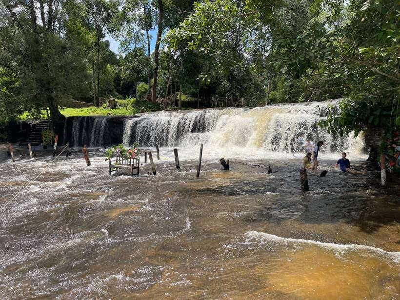 Siem Reap: Beng Mealea, Banteay Srei & Kulen Waterfall Trip - Banteay Srei Temple: Pink Sandstone Carvings Without the Main-Angkor Stampede