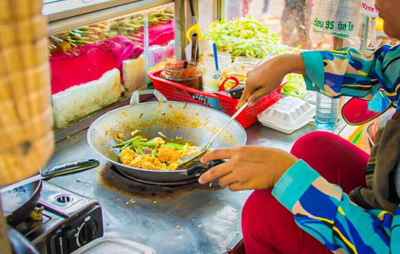 Siem Reap: Cambodia local street foods and local guide - Price and Value for an 8-Hour Street Food Evening