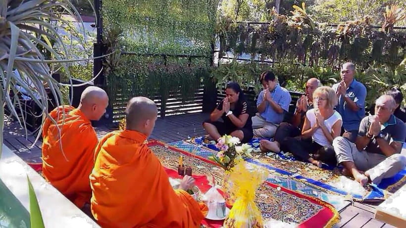 Siem Reap Cambodian Buddhist Water Blessing and Local Market - Guides Make This Tour: Names You Might Meet and Why It Matters