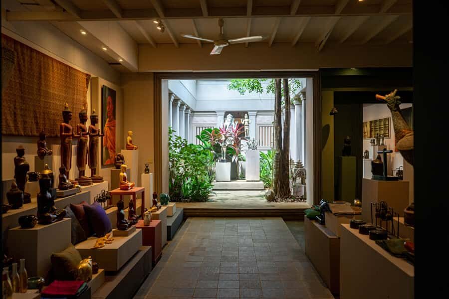 Siem Reap City Haft Day Bike Tour - Coffee or coconut break, then Theam’s Gallery