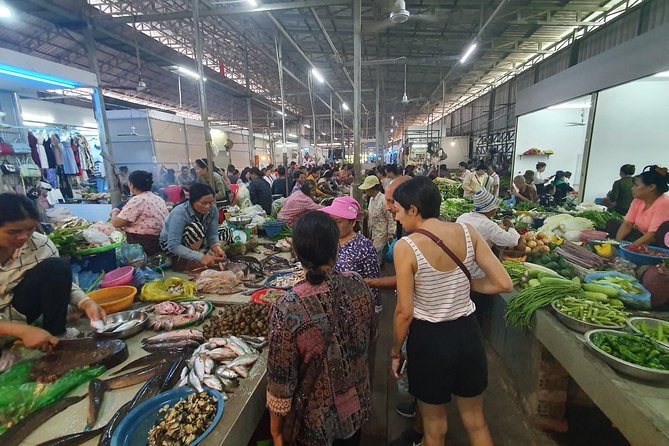 Siem Reap City Hidden Gems (Private Guided Tour) - Psar Chaa Old Market: the “how people live” stop