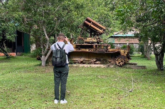 Siem Reap City Tour with War Museum and Killing Field - Stop 1: Siem Reap War Museum Cambodia, and why order helps